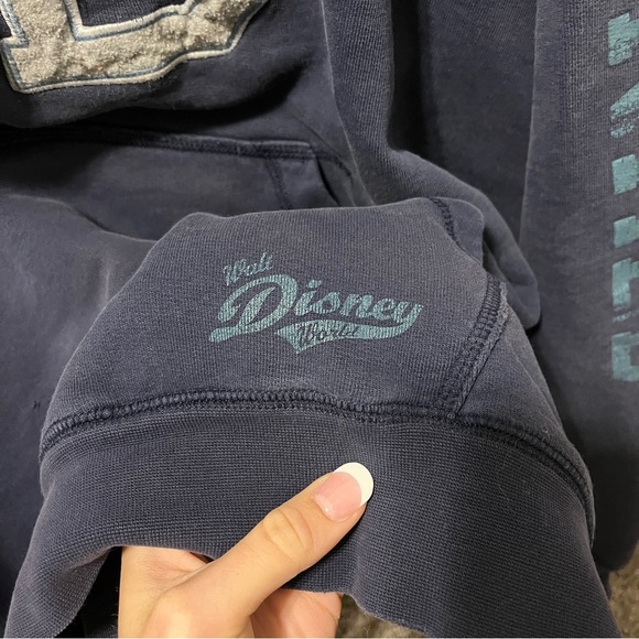 Disney Donald Duck Vintage Embroidered Sweatshirt - Picture 10 of 12